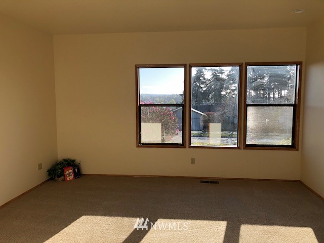 847 Southwest Echo Loop Oak Harbor, WA 98277 - Photo 15 of 24 Gallery Image 15