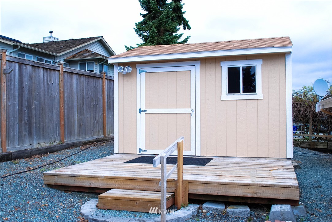 847 Southwest Echo Loop Oak Harbor, WA 98277 - Photo 21 of 24 Gallery Image 21