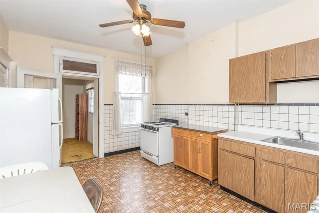 $250,000 | 3818 Wyoming Street, St. Louis, MO 63116