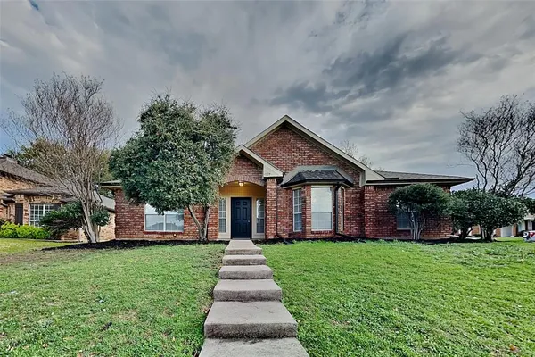 $2,350 | 1327 East Branch Hollow Drive, Carrollton, TX 75007