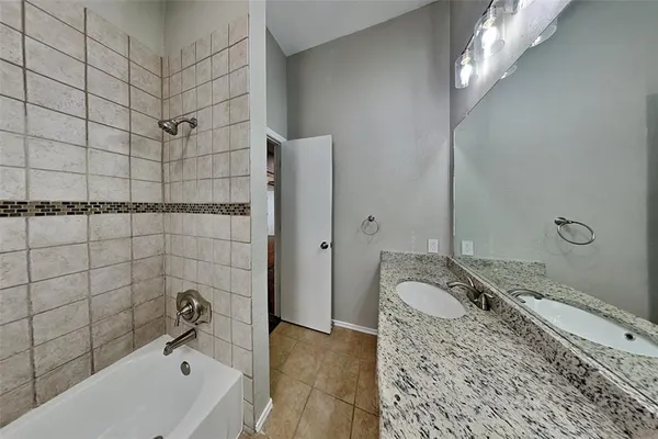 $2,350 | 1327 East Branch Hollow Drive, Carrollton, TX 75007