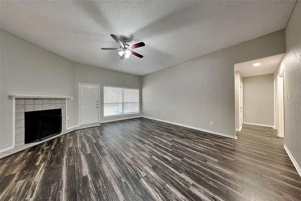 $2,350 | 1327 East Branch Hollow Drive, Carrollton, TX 75007