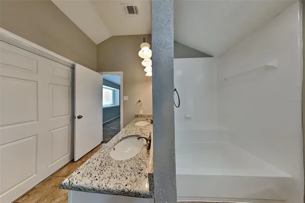 $2,350 | 1327 East Branch Hollow Drive, Carrollton, TX 75007