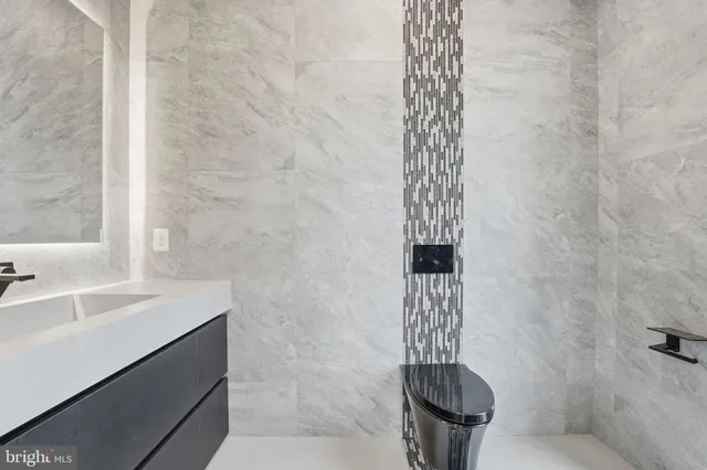 $3,999,999 | 6910 Bright Avenue, McLean, VA 22101