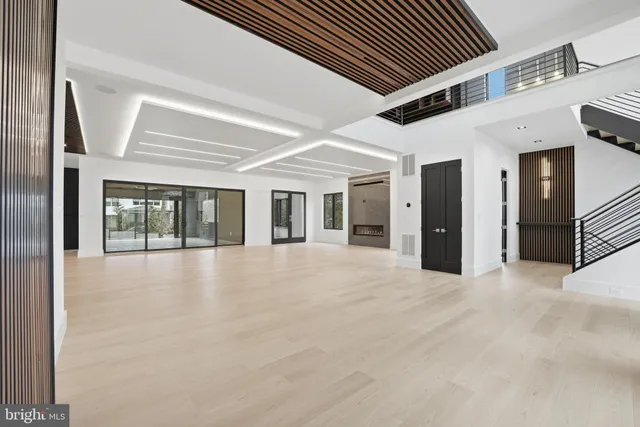 $3,999,999 | 6910 Bright Avenue, McLean, VA 22101