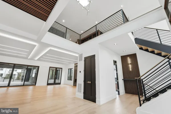 $3,999,999 | 6910 Bright Avenue, McLean, VA 22101