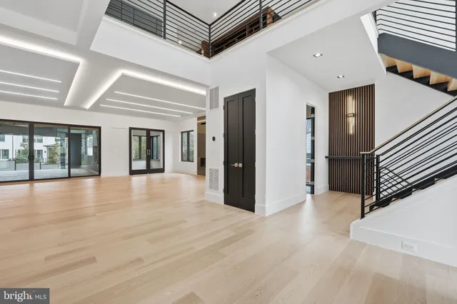 $3,999,999 | 6910 Bright Avenue, McLean, VA 22101