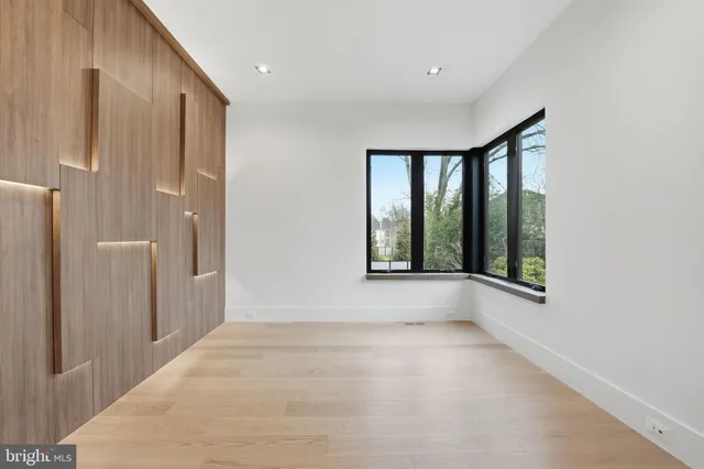 $3,999,999 | 6910 Bright Avenue, McLean, VA 22101