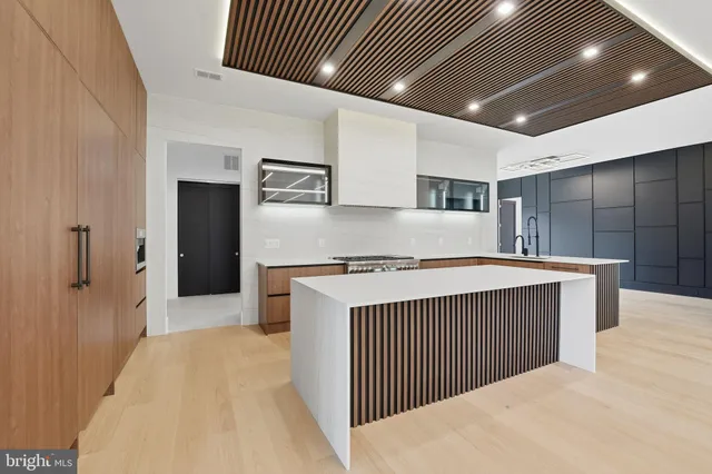 $3,999,999 | 6910 Bright Avenue, McLean, VA 22101