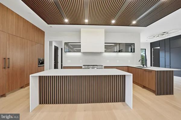 $3,999,999 | 6910 Bright Avenue, McLean, VA 22101