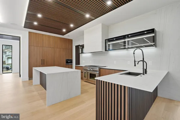 $3,999,999 | 6910 Bright Avenue, McLean, VA 22101