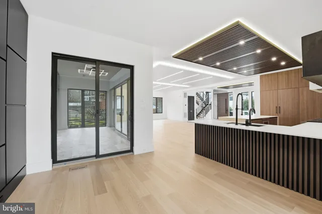 $3,999,999 | 6910 Bright Avenue, McLean, VA 22101