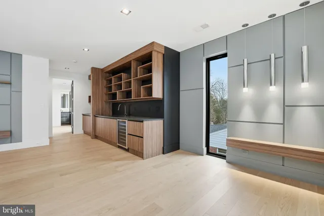 $3,999,999 | 6910 Bright Avenue, McLean, VA 22101