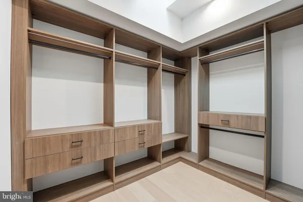 $3,999,999 | 6910 Bright Avenue, McLean, VA 22101