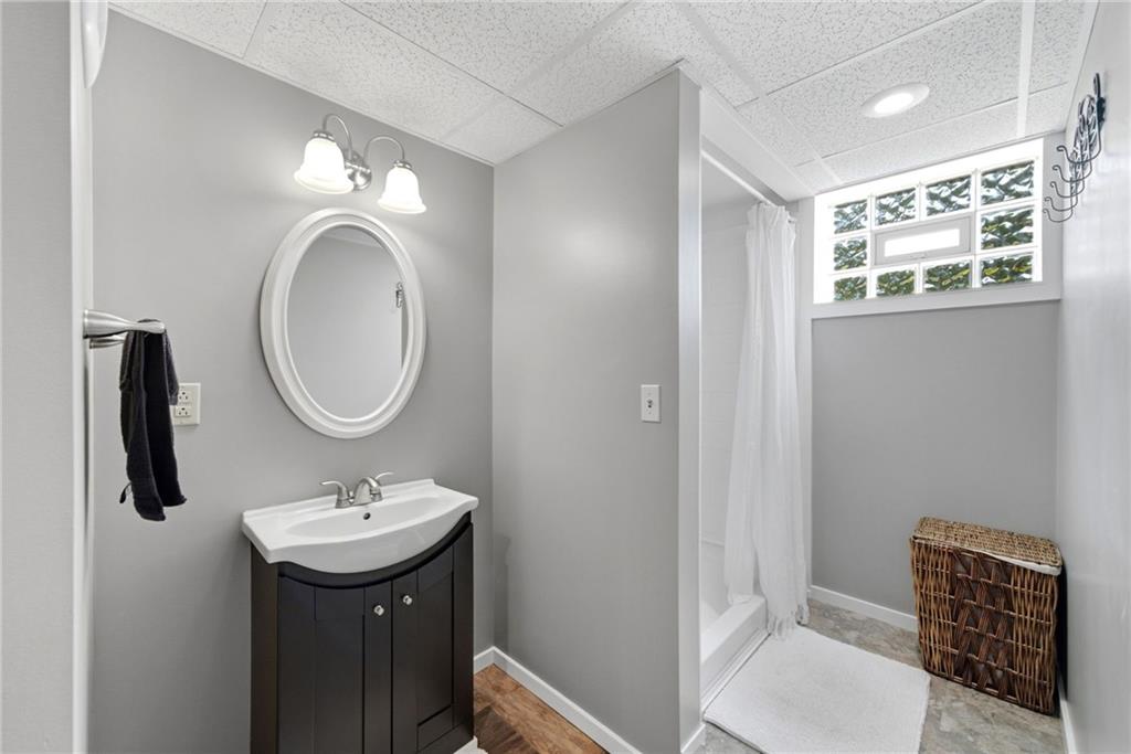 308 Maple Road Pittsburgh, PA 15239 - Photo 33 of 47 Gallery Image 33
