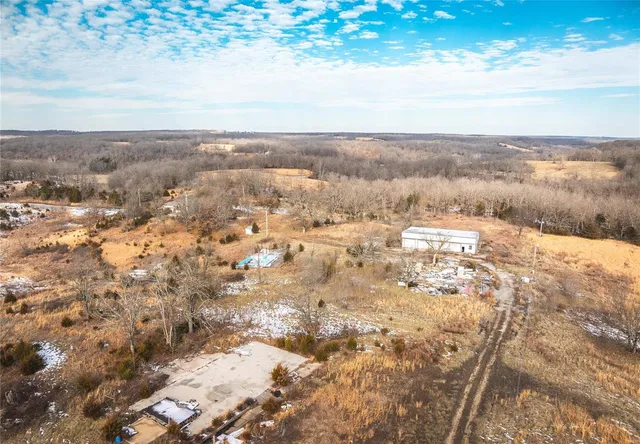 $695,000 | 0 Camping Paradise Road, Roach, MO 65787