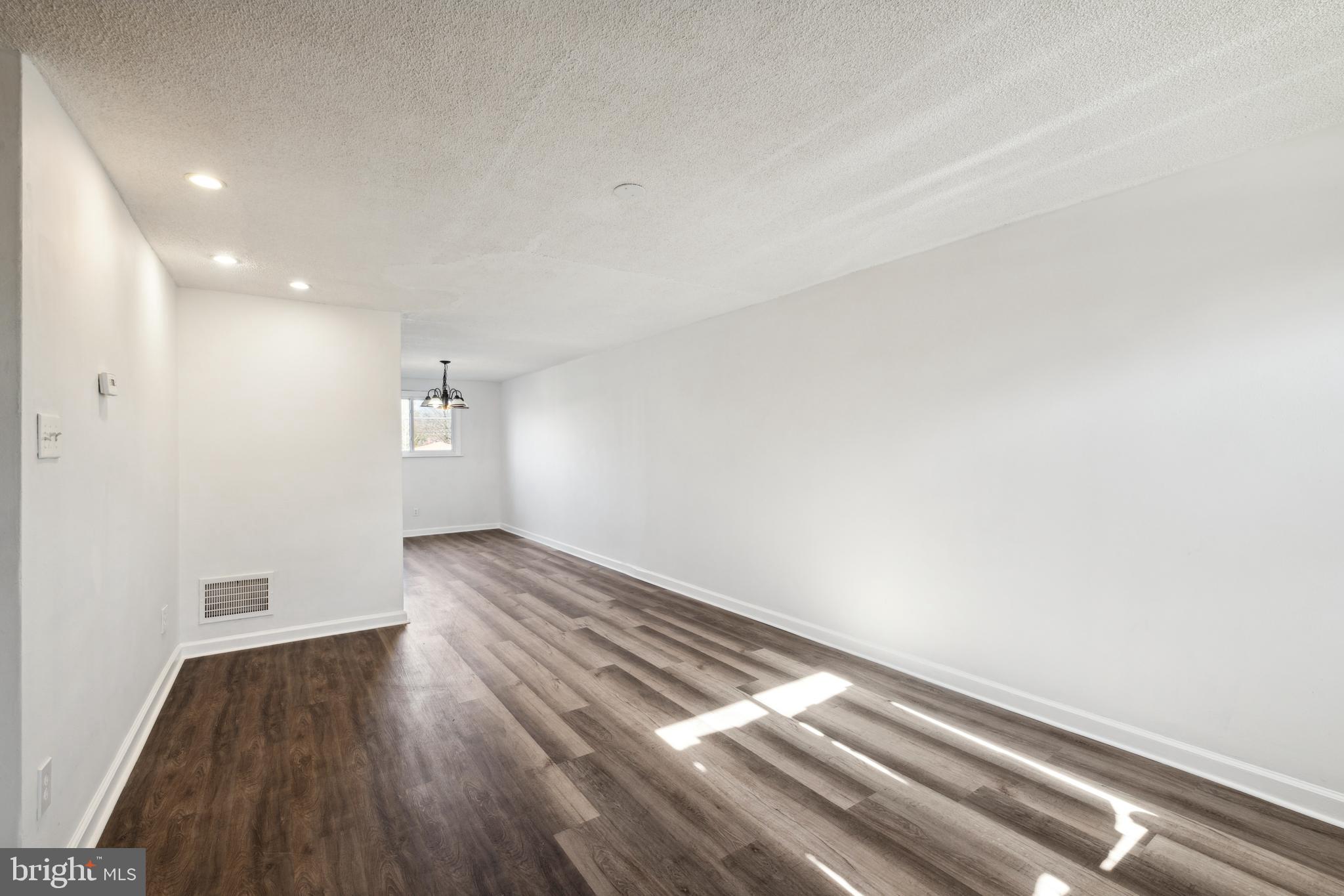 182 Madison Drive Newark, DE 19711 - Photo 3 of 16