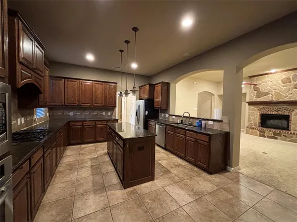 $3,800 | 7812 Edgeglen Trail, Sachse, TX 75048
