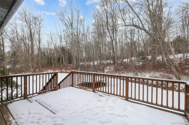 $4,575 | 600 Cantitoe Street, Unit CARRIAGE HOUSE, Bedford, NY 10506