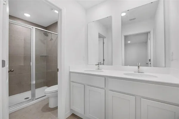$387,999 | 4704 Winding River Road, Orlando, FL 32822