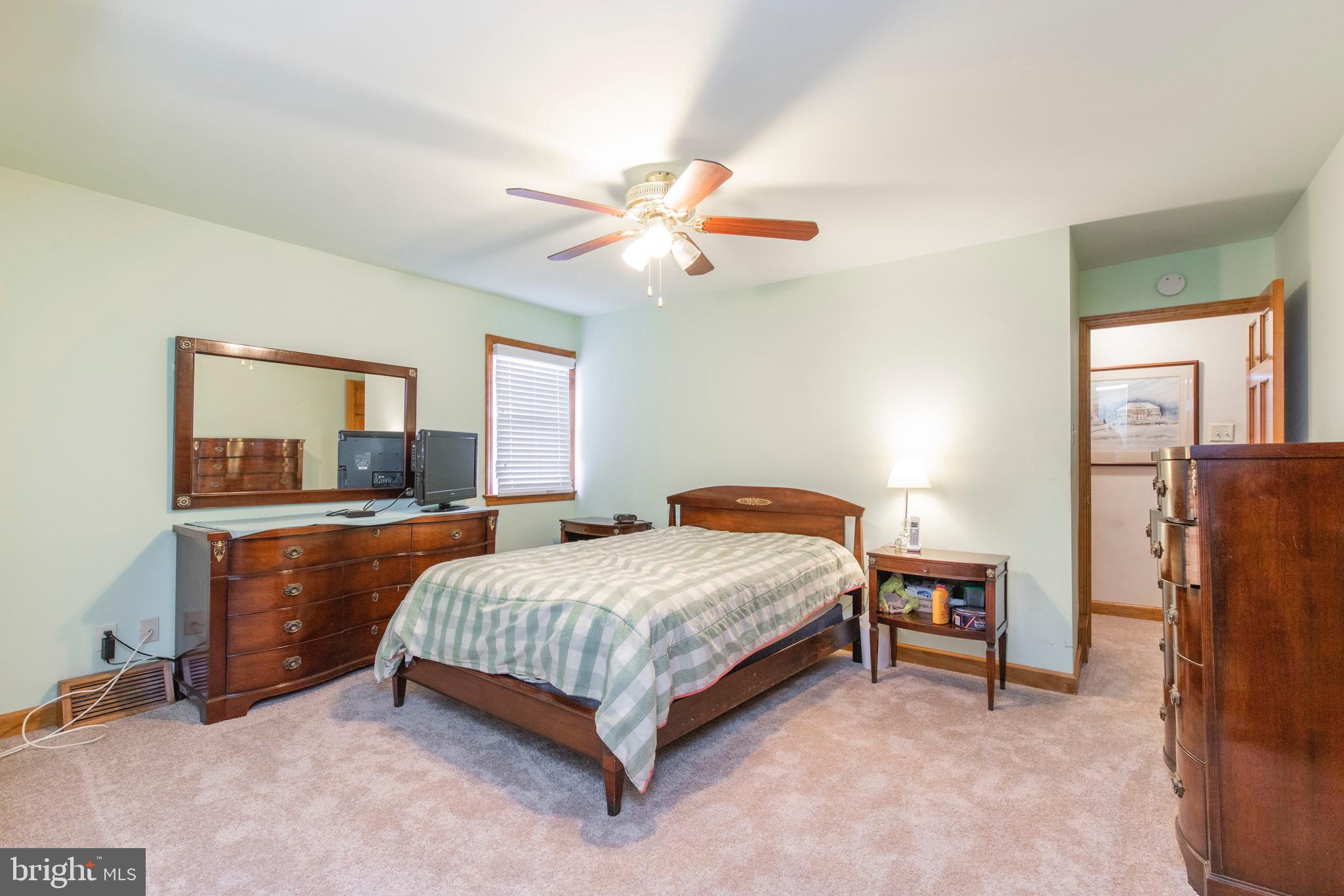 832 Hood Road Swarthmore, PA 19081 - Photo 11 of 28 Master