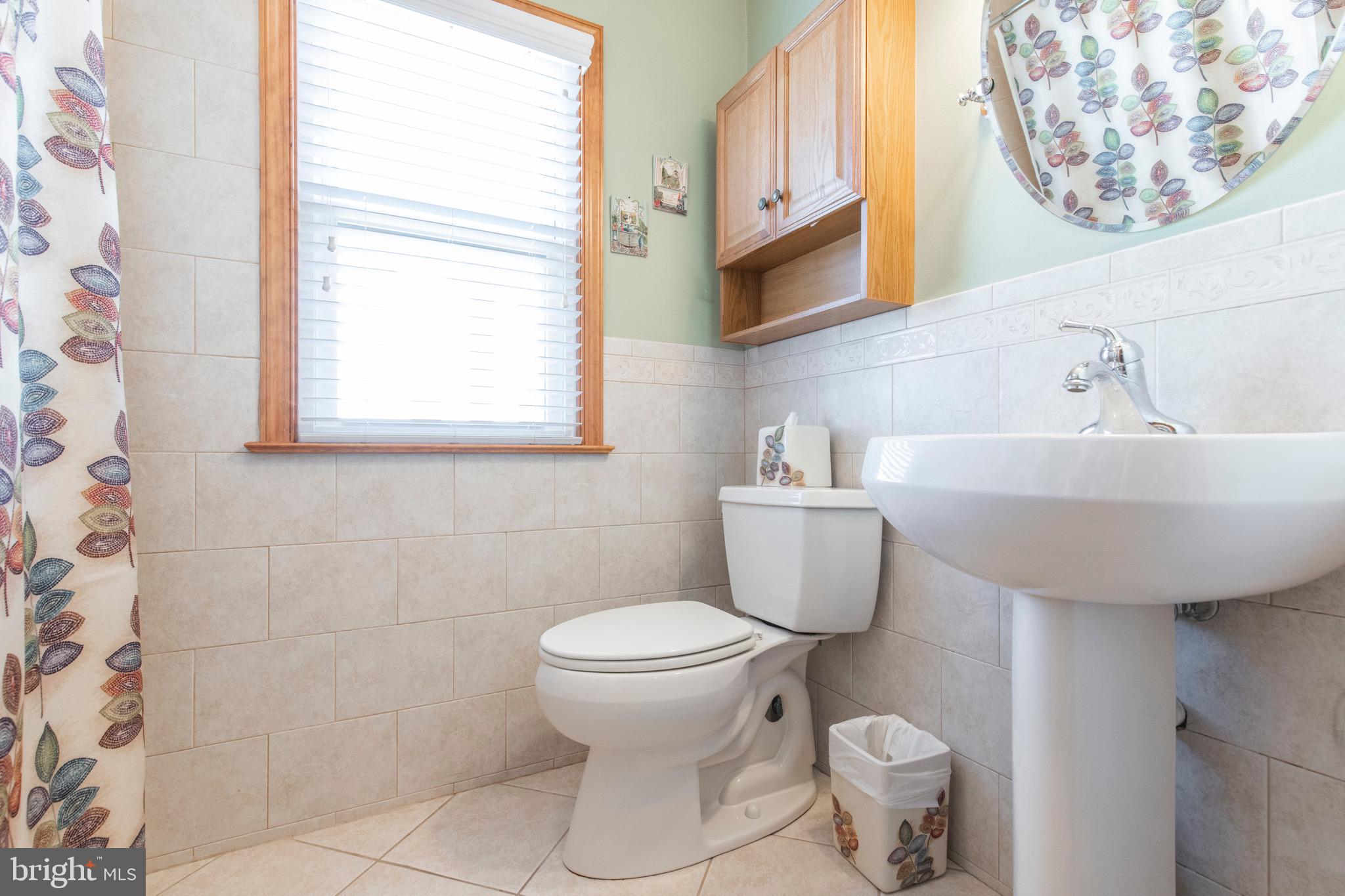 832 Hood Road Swarthmore, PA 19081 - Photo 15 of 28 Full Bath 2nd Floor