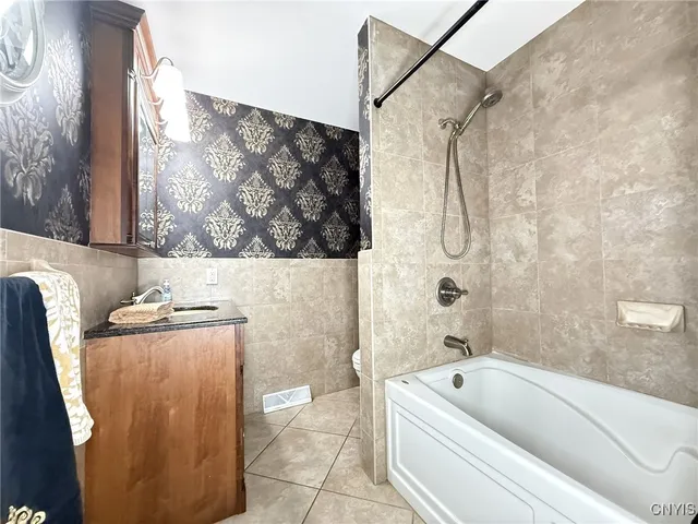 $450,000 | 116 Spyglass Lane, Manlius, NY 13066