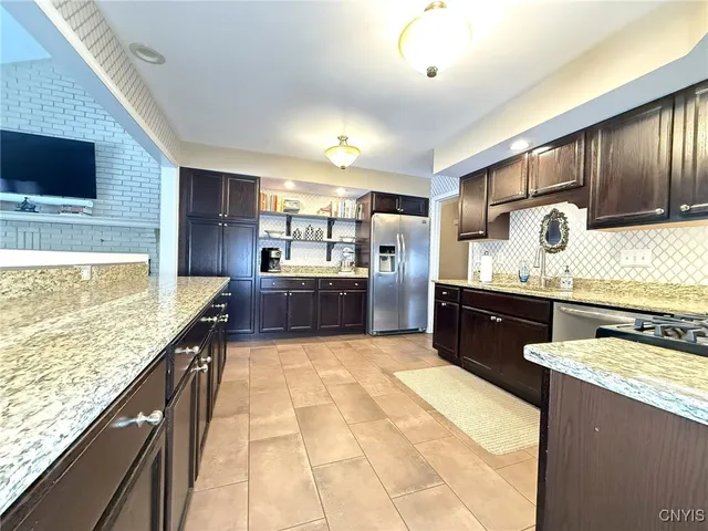 $450,000 | 116 Spyglass Lane, Manlius, NY 13066