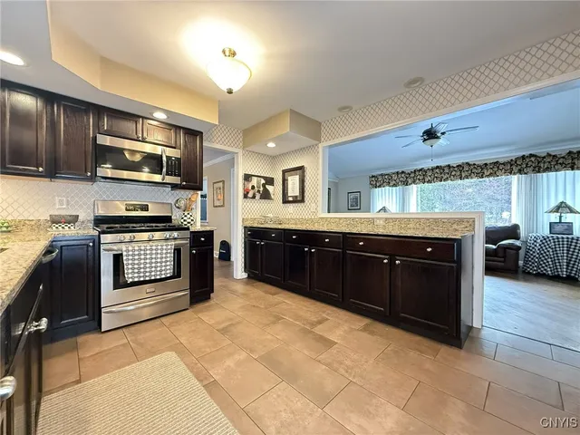 $450,000 | 116 Spyglass Lane, Manlius, NY 13066