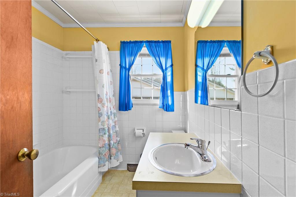 827 Dodson Mill Road Pilot Mountain, NC 27041 - Photo 15 of 25