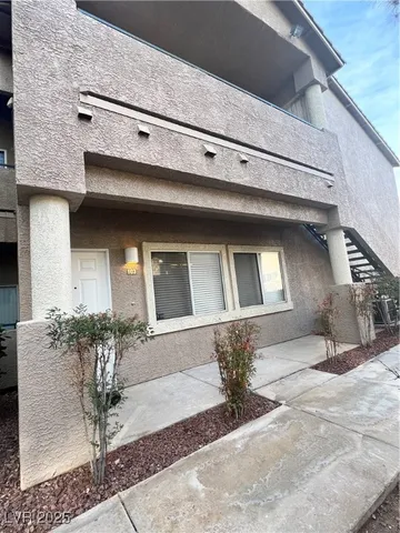 $1,575 | 2152 Quarry Ridge Street, Unit 103, Las Vegas, NV 89117