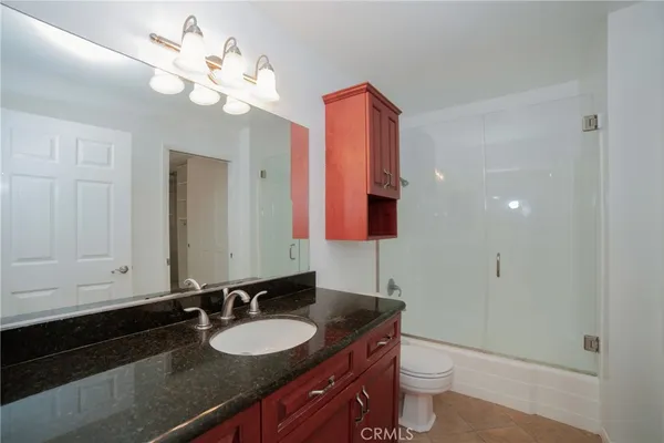 $509,999 | 7101 Farralone Avenue, Unit 135, Canoga Park, CA 91303