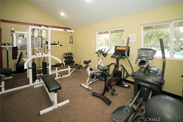 $509,999 | 7101 Farralone Avenue, Unit 135, Canoga Park, CA 91303