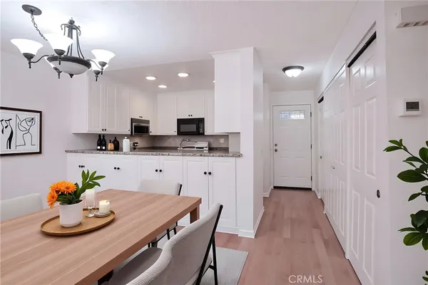 $509,999 | 7101 Farralone Avenue, Unit 135, Canoga Park, CA 91303