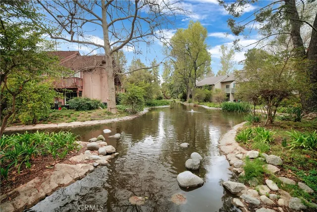 $559,000 | 7101 Farralone Avenue, Unit 135, Canoga Park, CA 91303