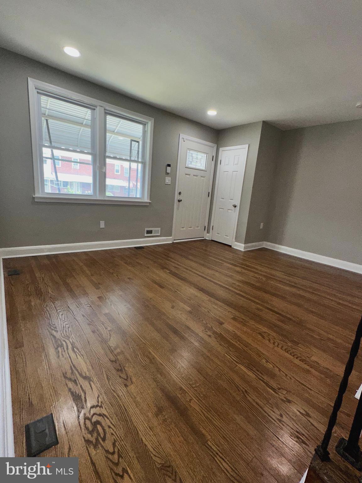 4872 Greencrest Road Baltimore, MD 21206 - Photo 3 of 21