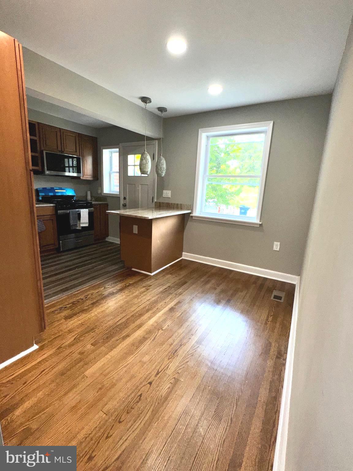 4872 Greencrest Road Baltimore, MD 21206 - Photo 7 of 21