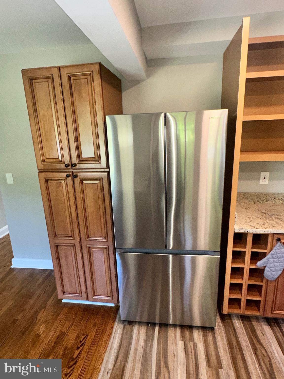 4872 Greencrest Road Baltimore, MD 21206 - Photo 9 of 21