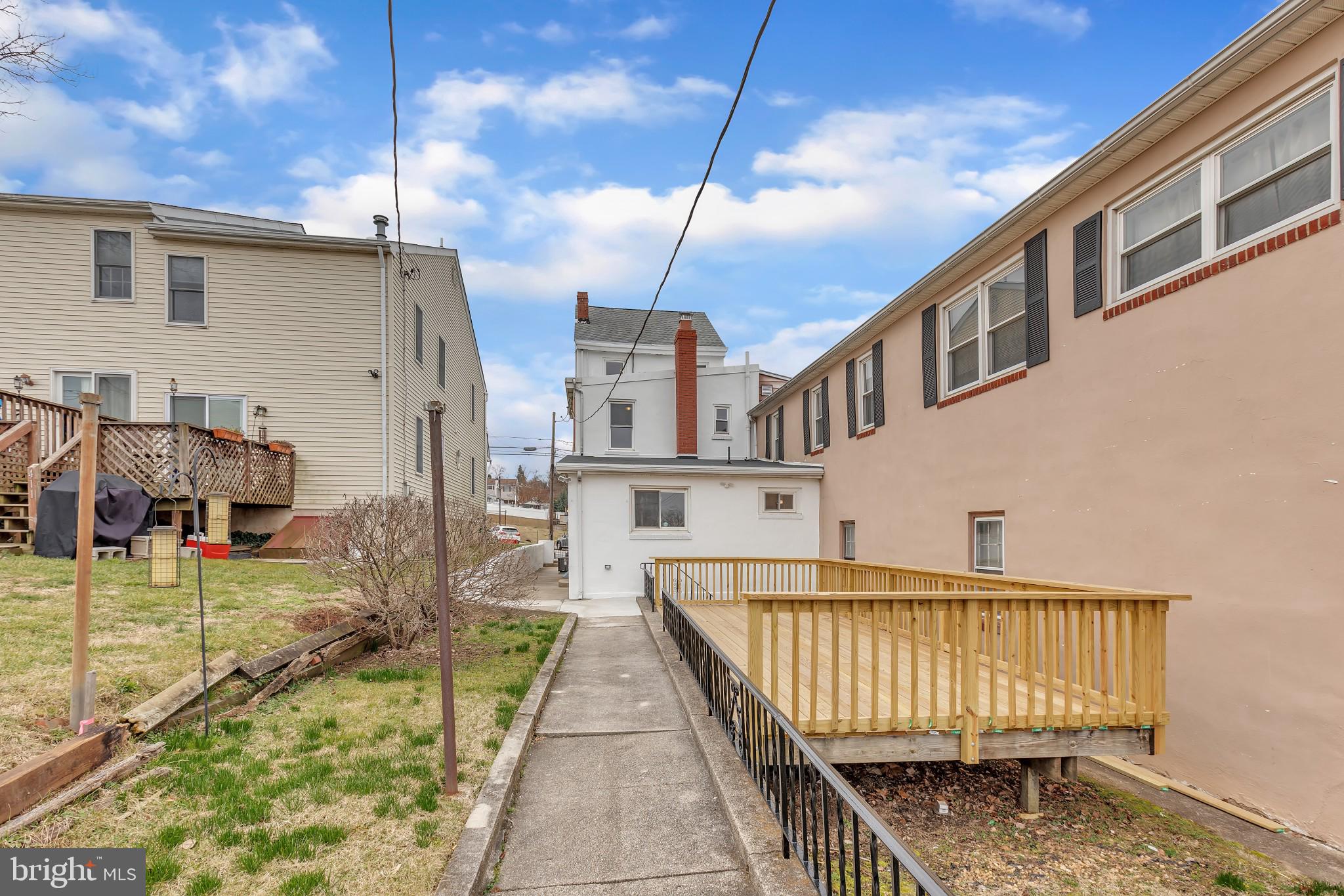409 Holstein Street Bridgeport, PA 19405 - Photo 23 of 29