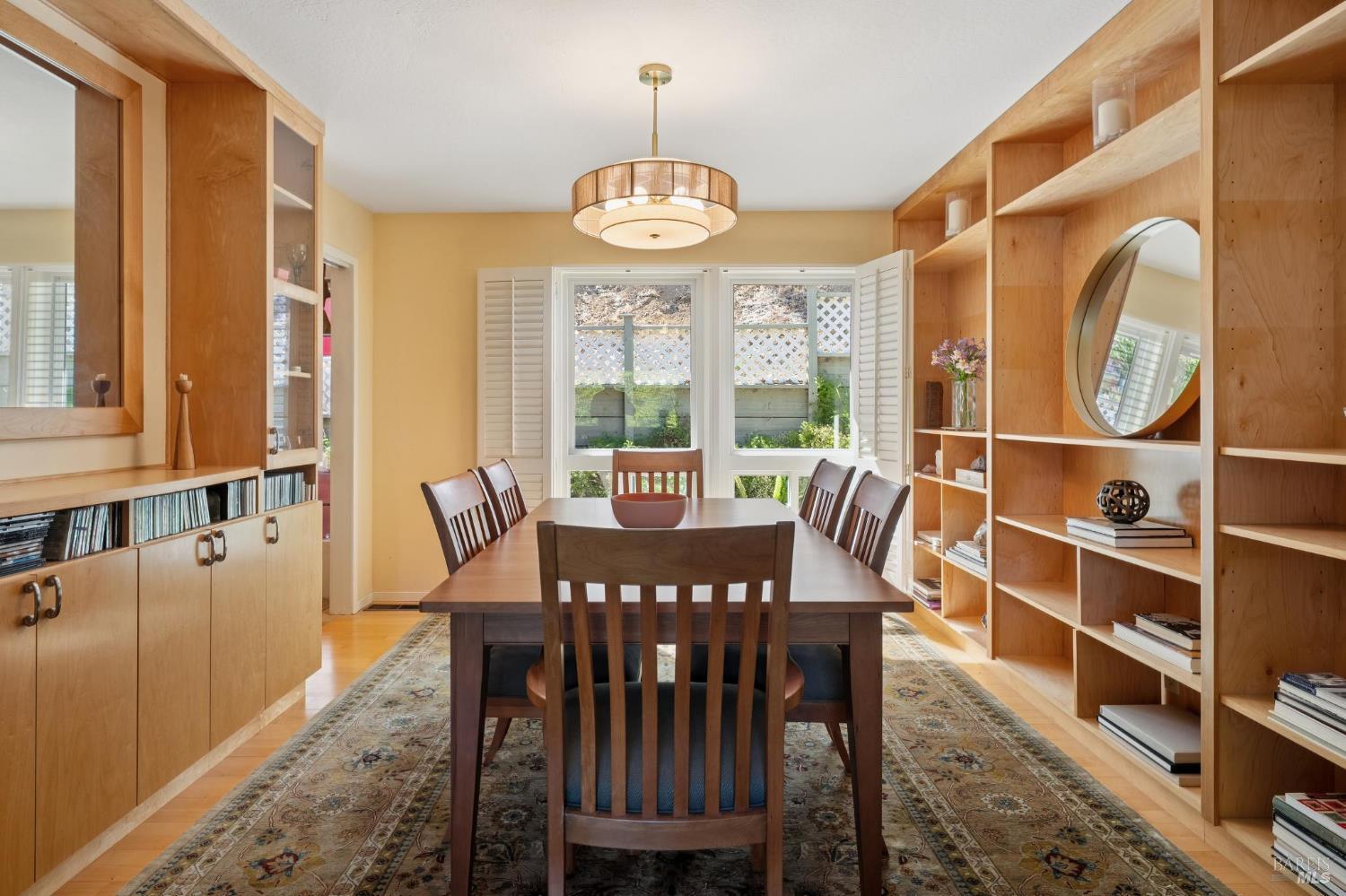 87 Butterfield Road San Anselmo, CA 94960 - Photo 8 of 30 Gallery Image 8