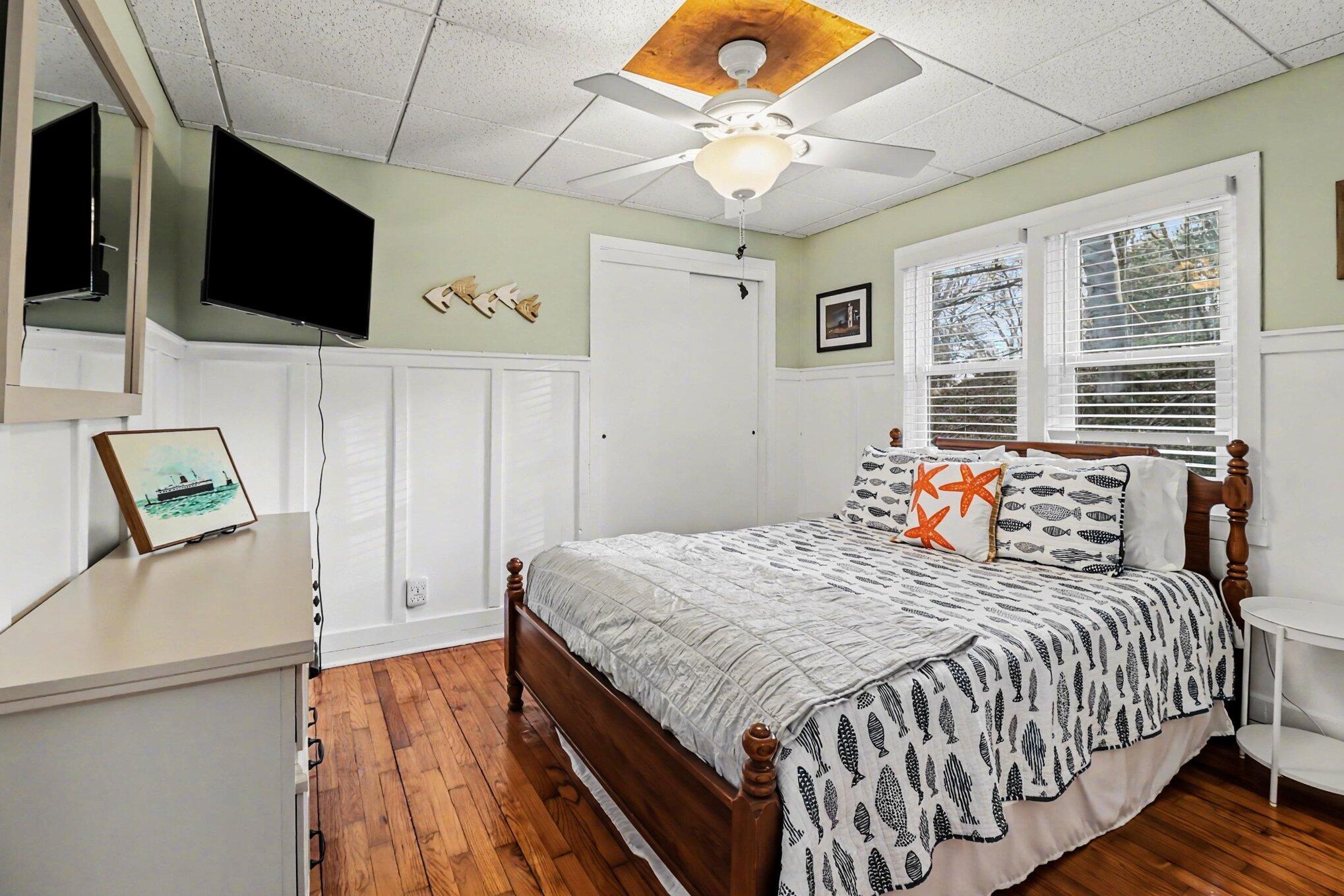 5989 Barnhart Road Ludington, MI 49431 - Photo 27 of 56 Main floor Bed
