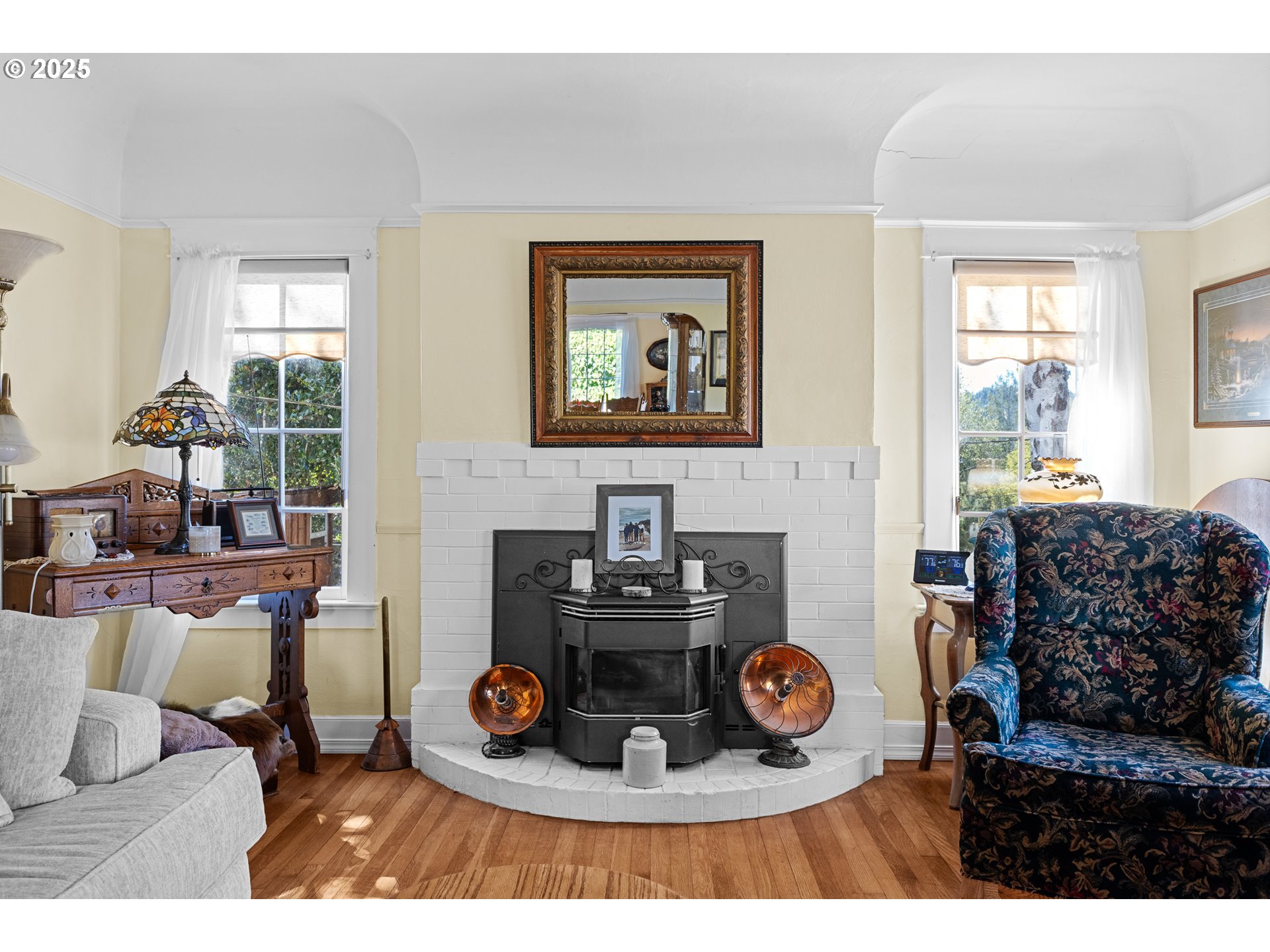 1112 Spruce Street Myrtle Point, OR 97458 - Photo 13 of 47 a living room with furniture a window and a table