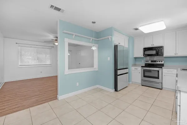 $1,675 | 5229 Compass Court, Pace, FL 32571