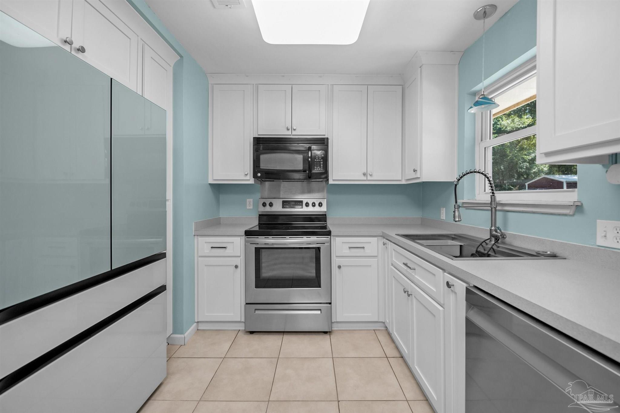 5229 Compass Court Pace, FL 32571 - Photo 6 of 34