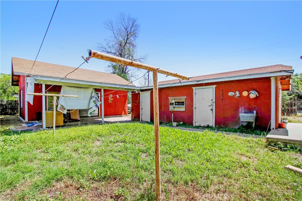 3463 Washington Street Riverside, CA 92504 - Photo 20 of 24 a view of a house with a yard and sitting area