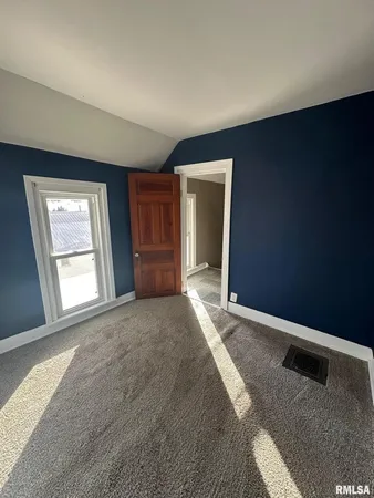 $139,900 | 323 Lincoln Street, Miles, IA 52064