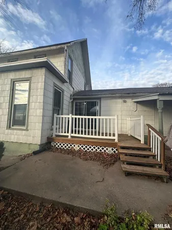 $139,900 | 323 Lincoln Street, Miles, IA 52064