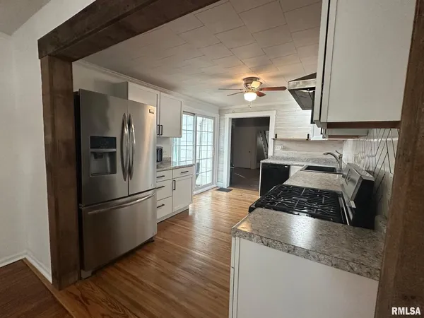 $139,900 | 323 Lincoln Street, Miles, IA 52064