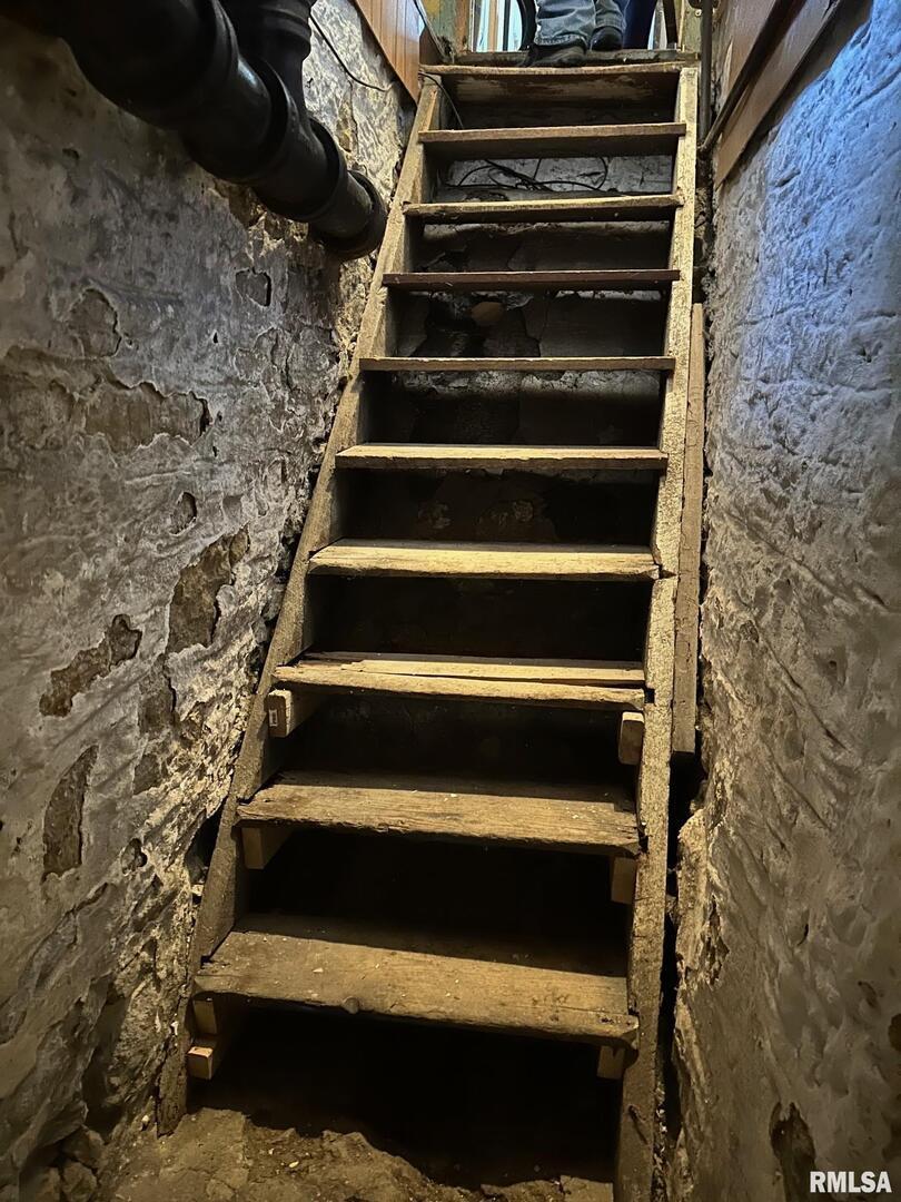 323 Lincoln Street Miles, IA 52064 - Photo 34 of 34 a view of entryway