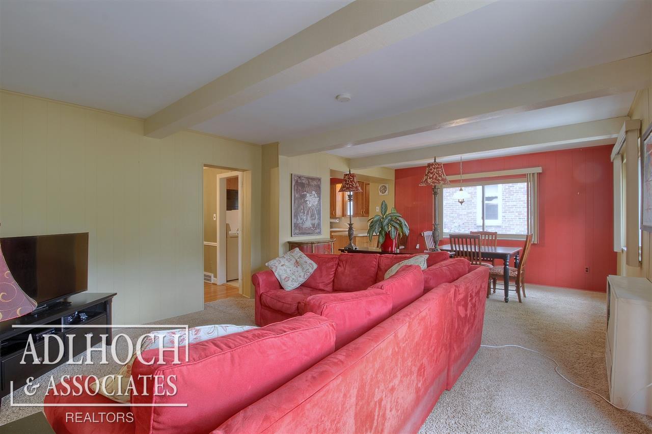 1608 Hampton Road Grosse Pointe Woods, MI 48236 - Photo 9 of 30